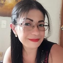 Mónica avatar