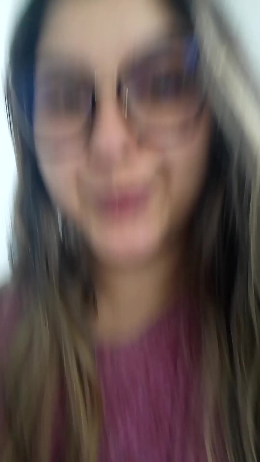 Paola valencia video thumbnail