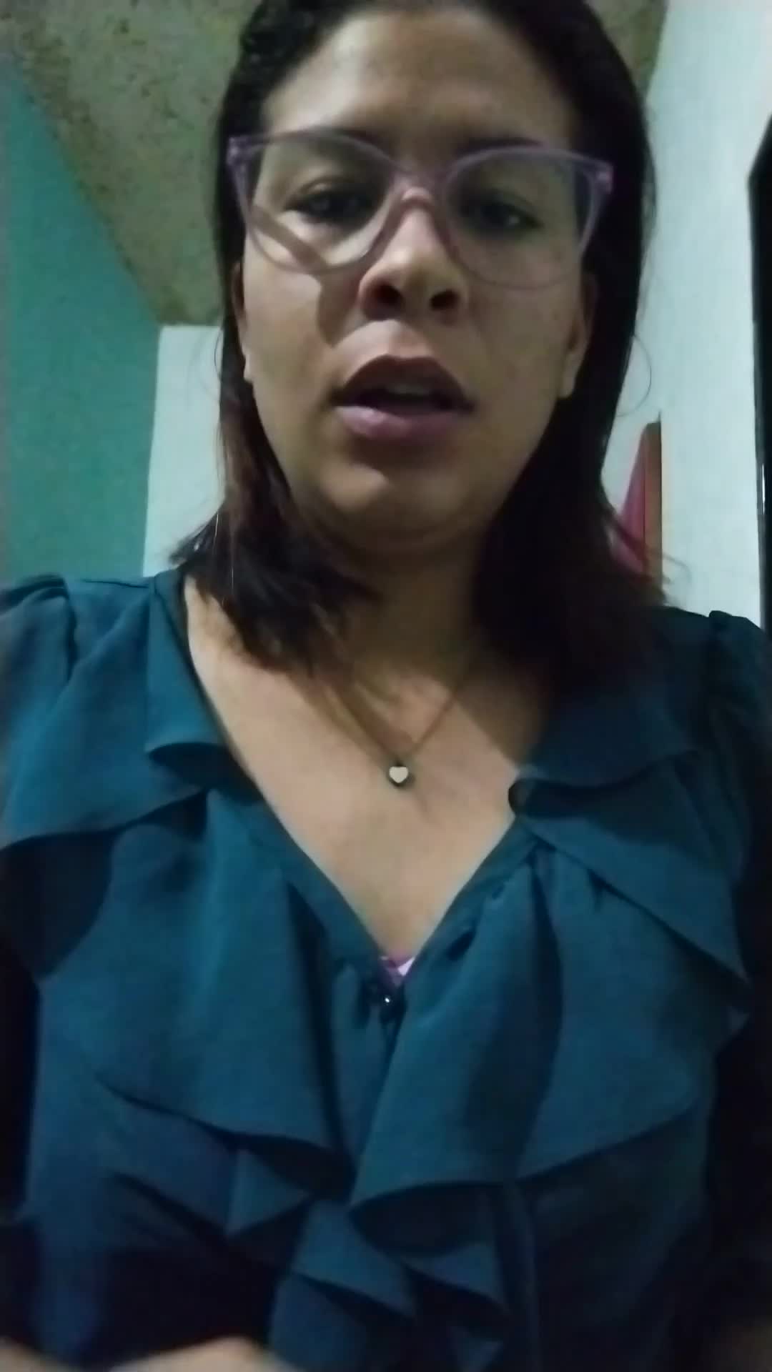 María De Oliveira video thumbnail