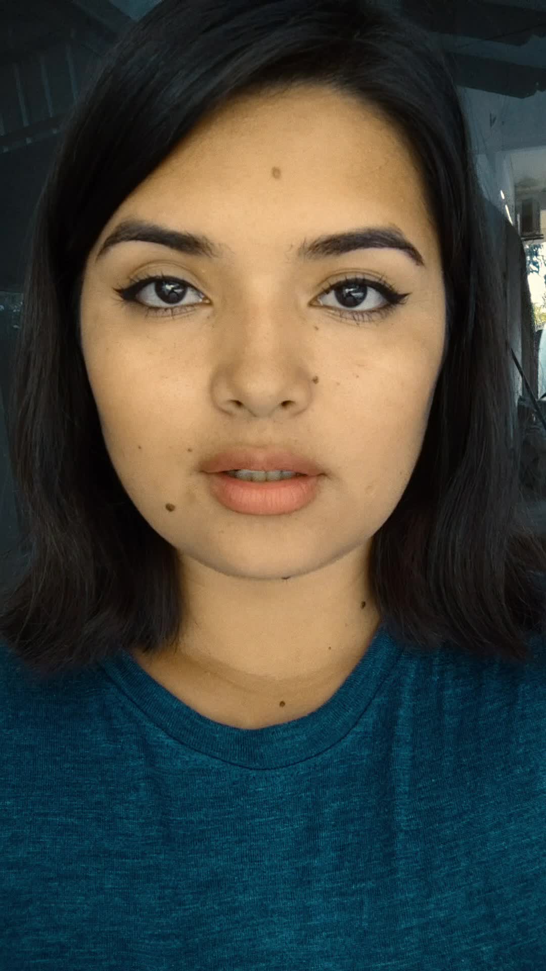 Lea tellez video thumbnail