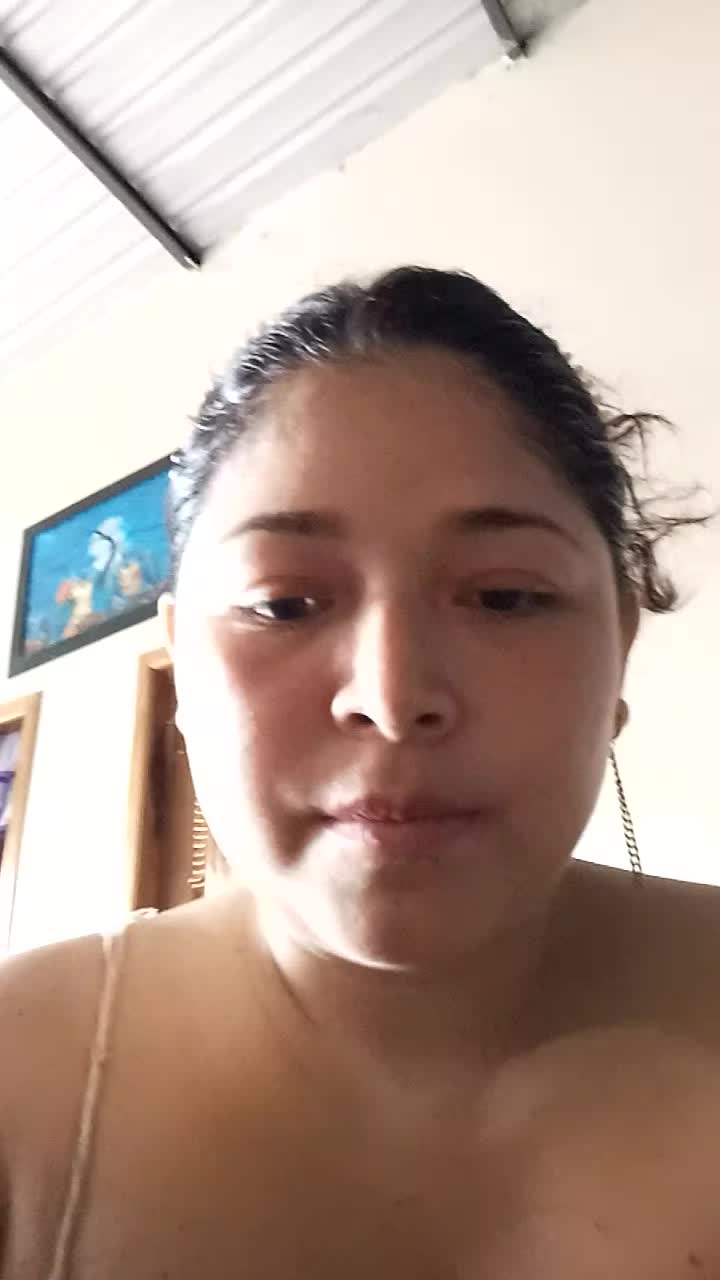 María candidate video thumbnail
