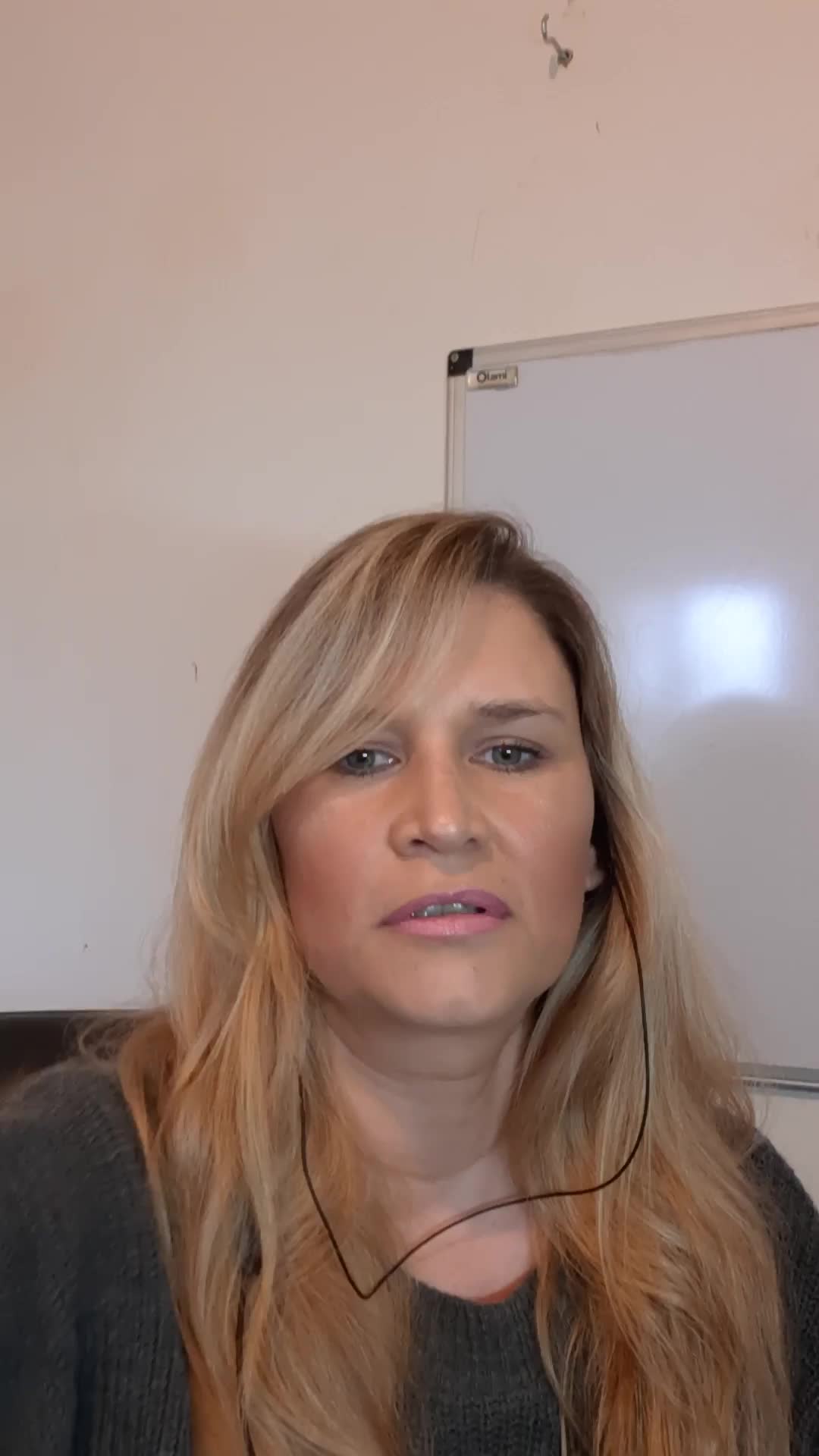 Isolina video thumbnail