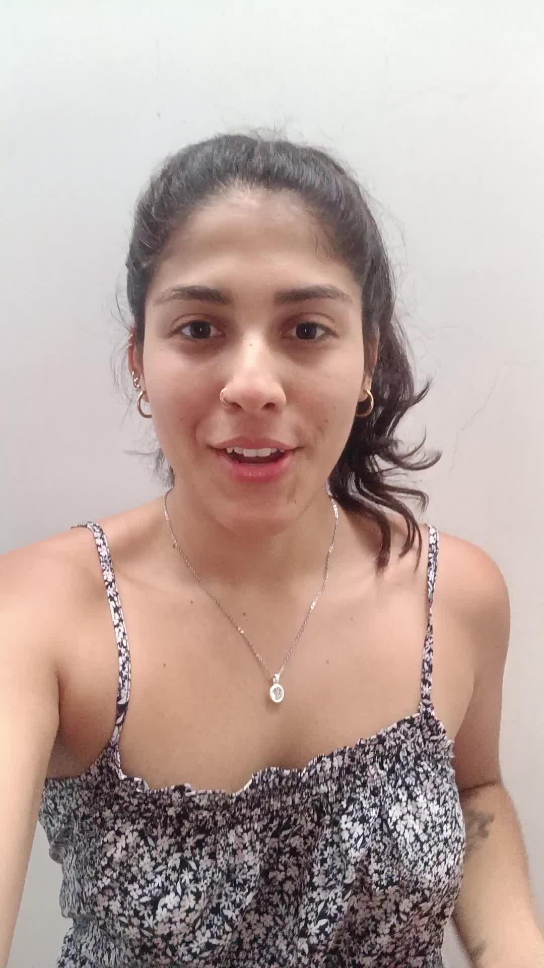 Valeria video thumbnail
