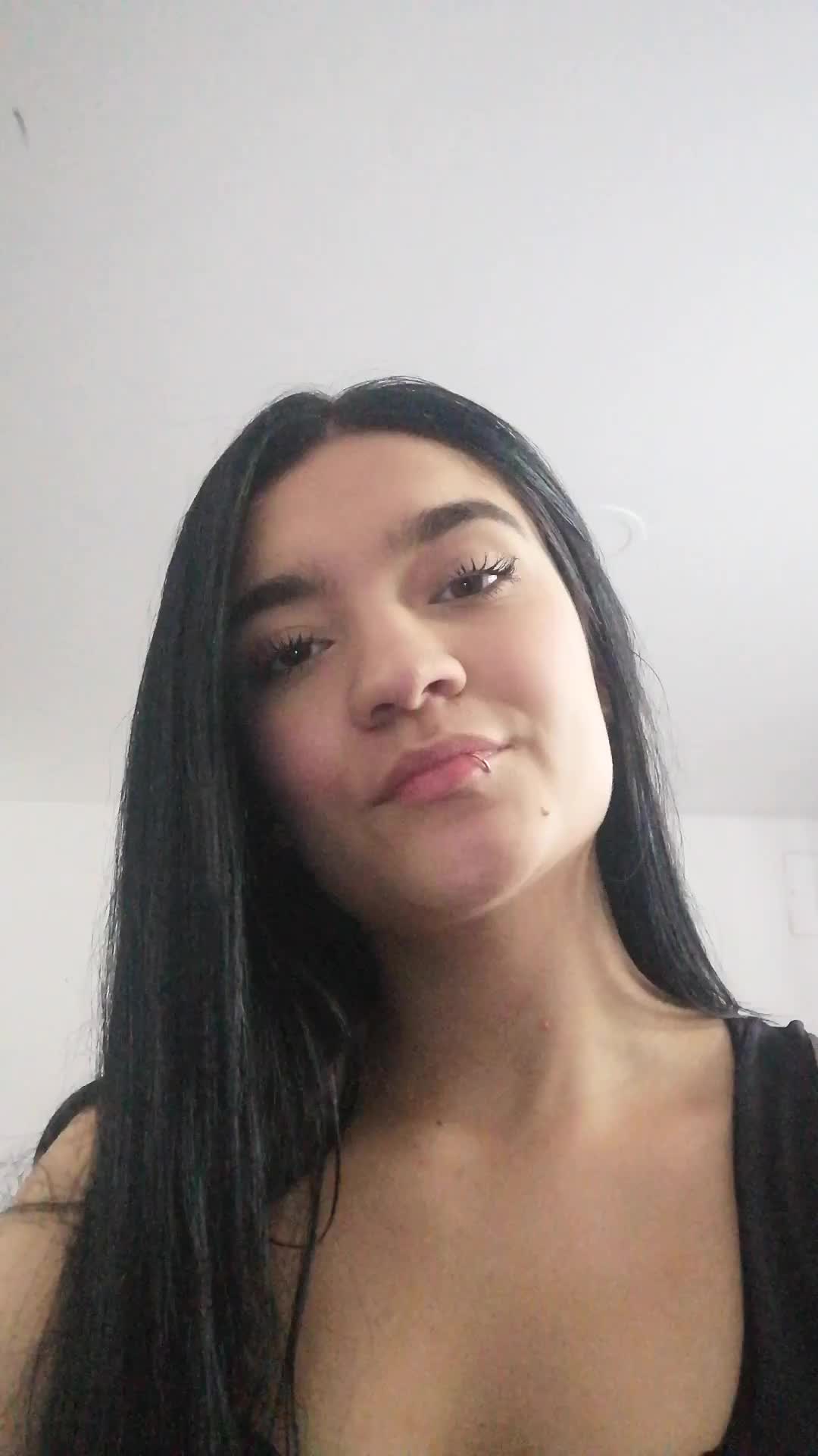 Daniela video thumbnail