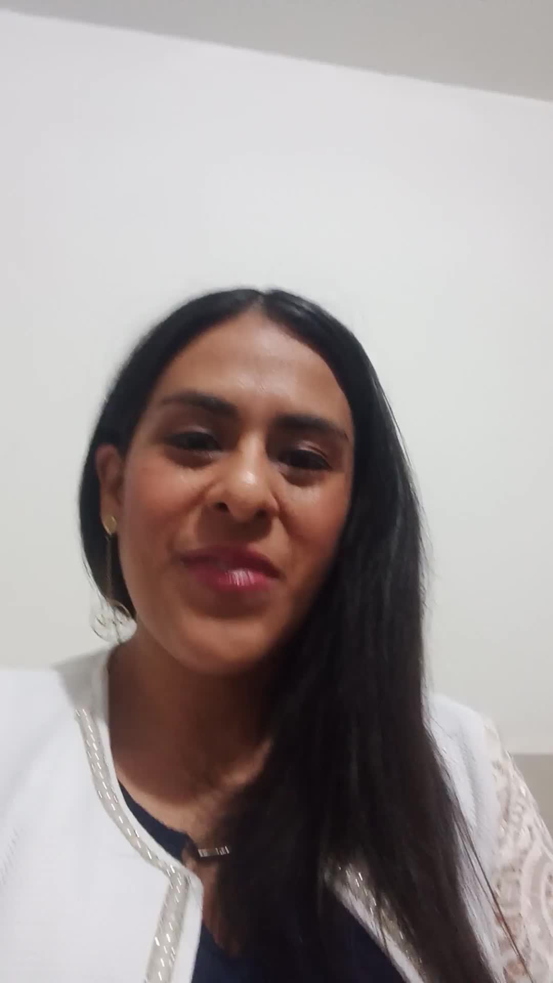 Iris Alvarado video thumbnail