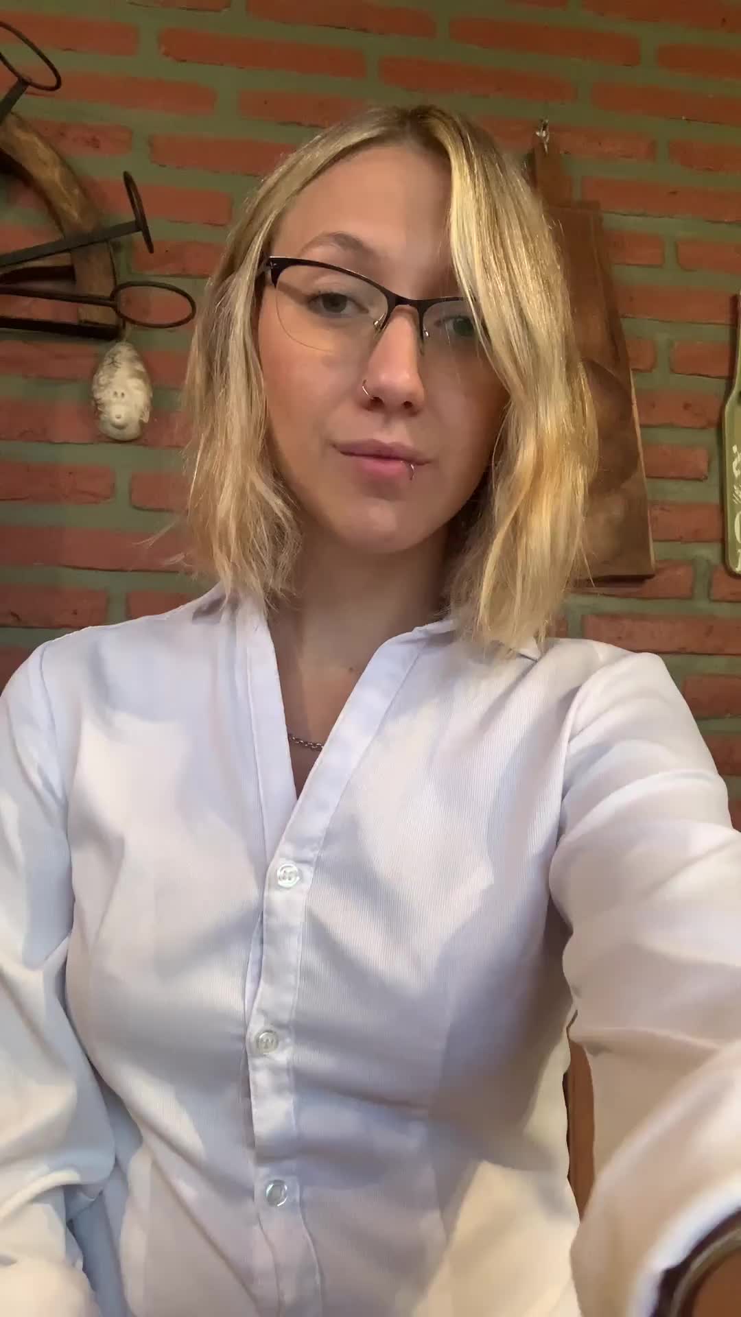 María Carolina Sanjuan video thumbnail