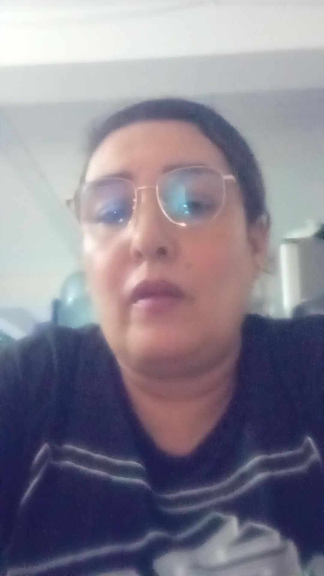 Claudia carolina video thumbnail