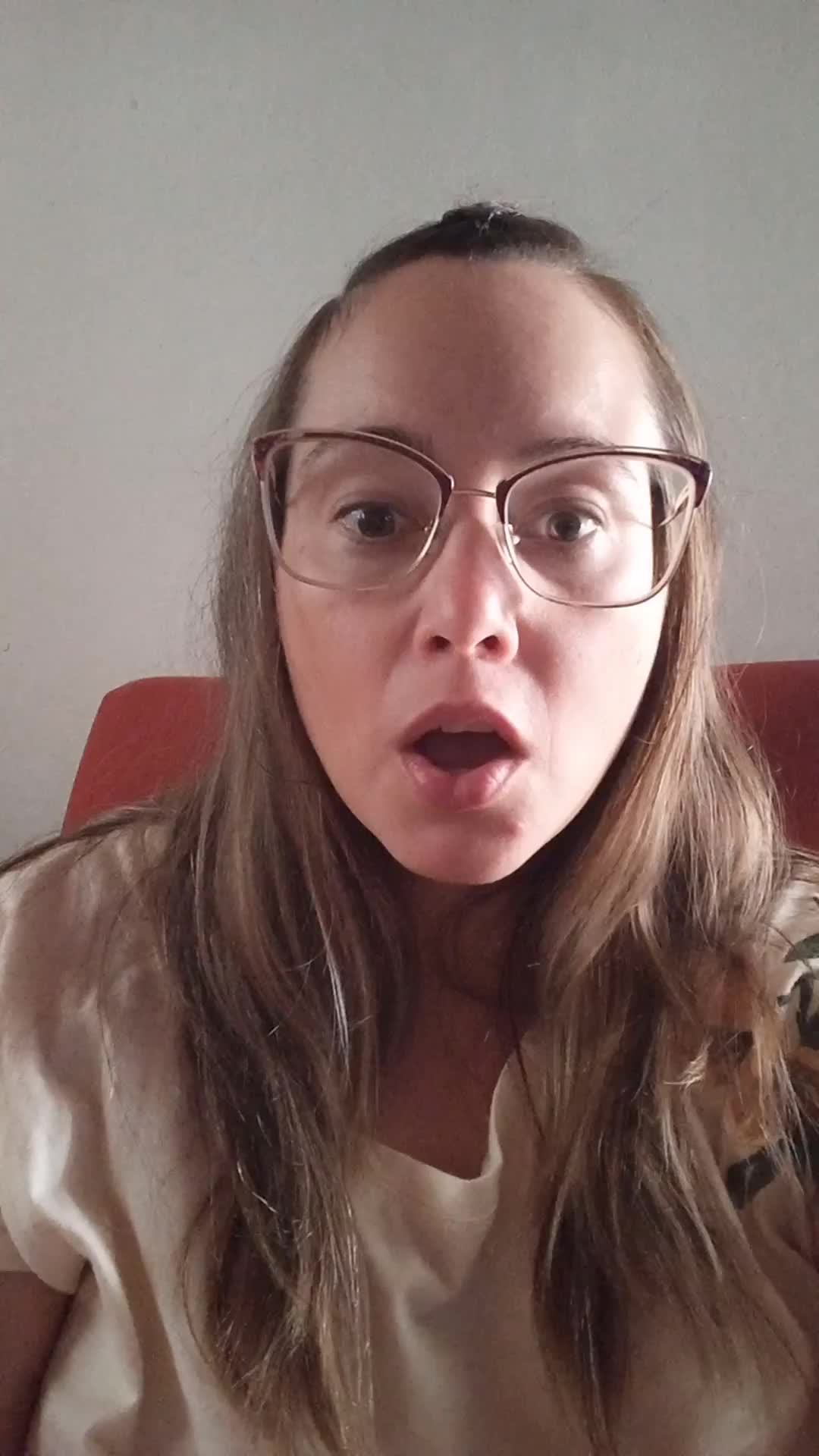Agustina video thumbnail
