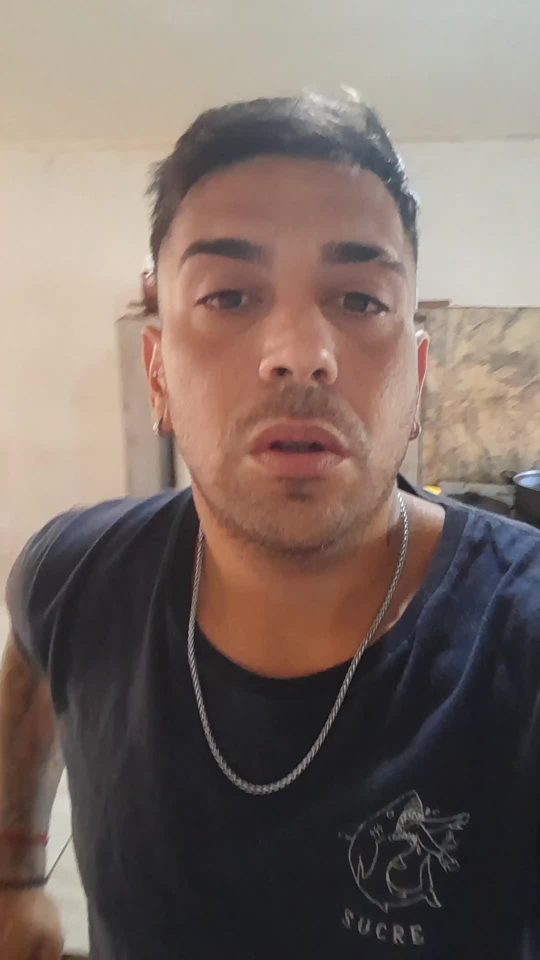 Roberto video thumbnail
