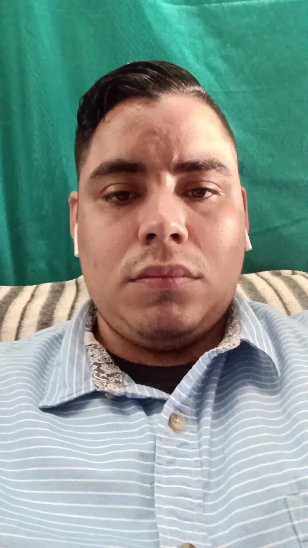 Ariel alvarenga video thumbnail