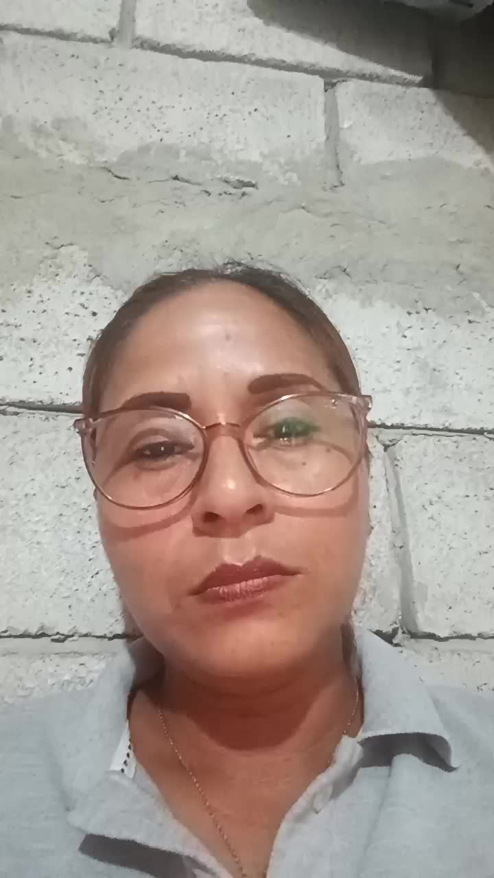 Gabriela Rizzo video thumbnail