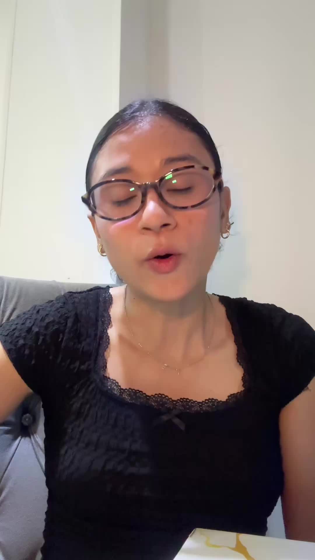 jennifer torres video thumbnail
