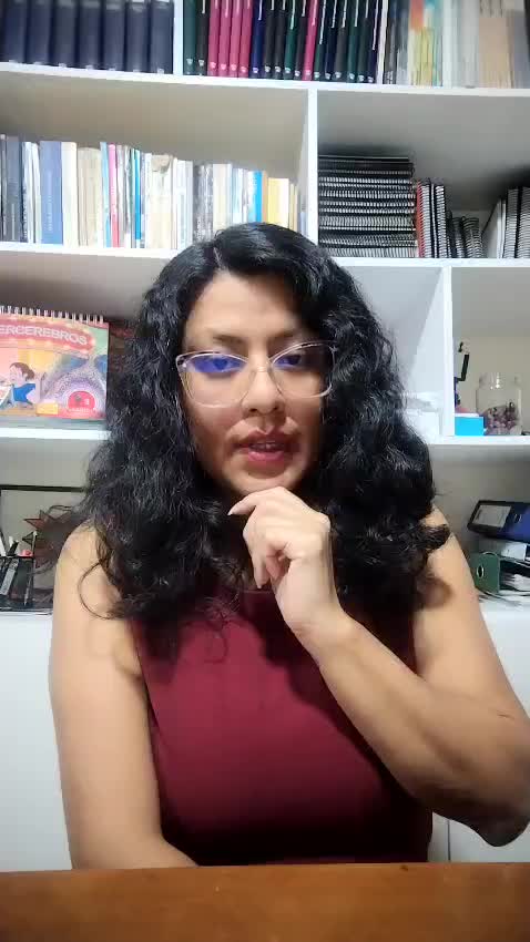 andrea llumiquinga video thumbnail